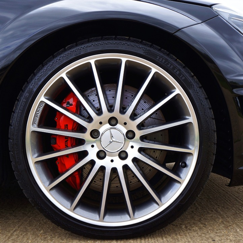 Elevate Your Car's Look with Best Alloy Wheels Dubai